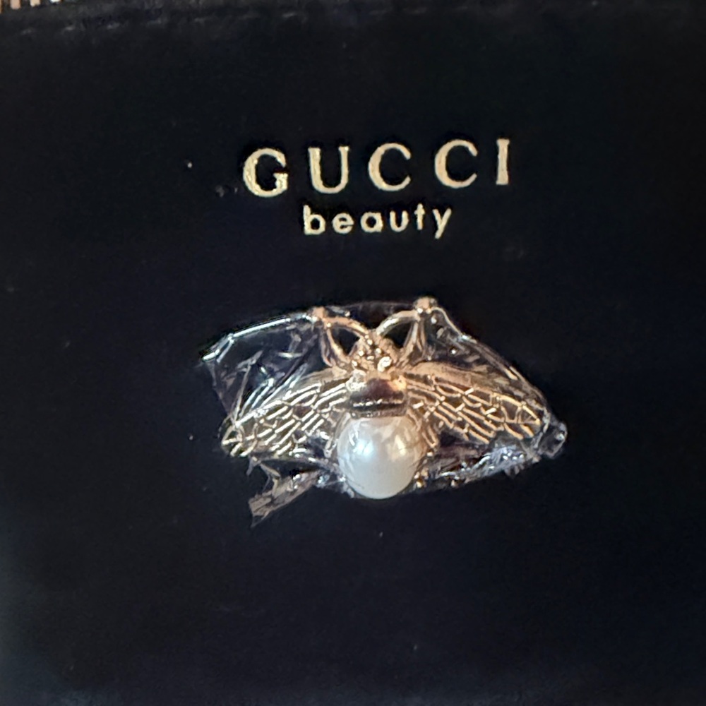 Gucci Black Velvet Clutch with Gold Handles and Pearl Wristlet - Picture 2 of 13